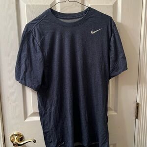 Nike Men’s small Dri-fit short sleeve tee